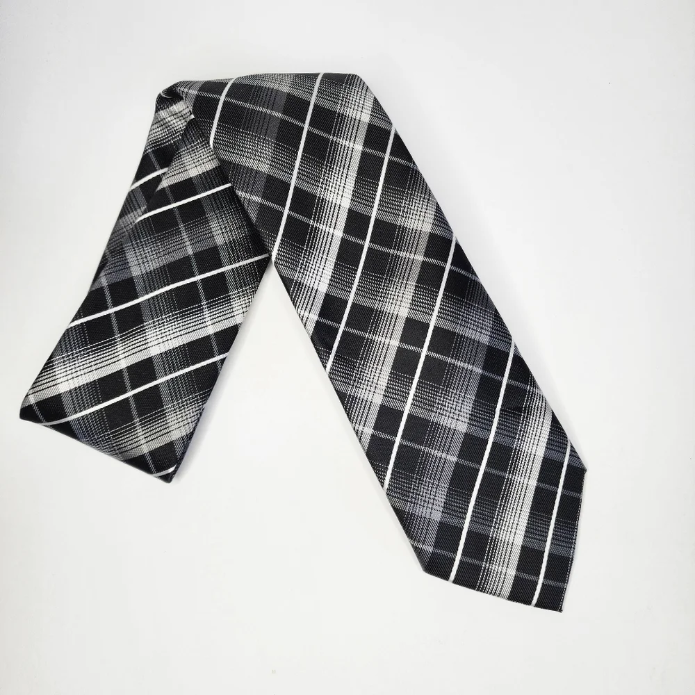 CROFT & BARROW Black Plaid Tie.